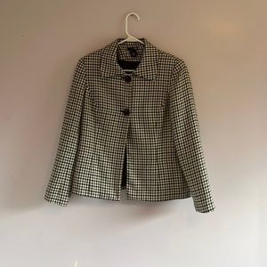 Size 8 Houndstooth Suit Jacket